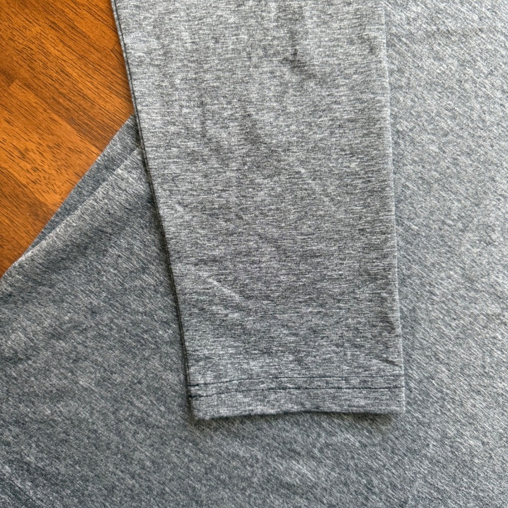 NWT Brady Brand Train LS Tee Mens M Ink Grey Long Sleeve Performance Shirt - Picture 2 of 16